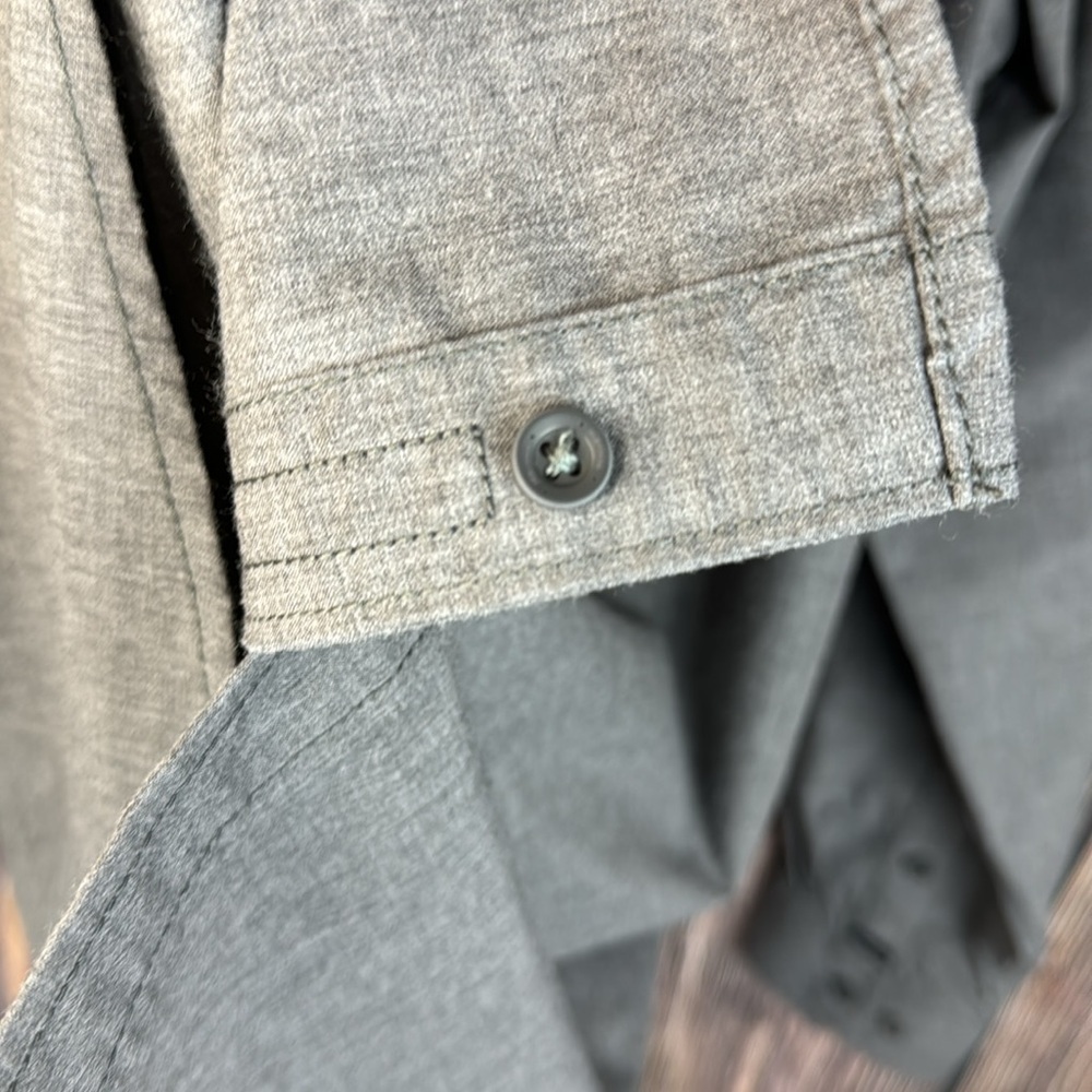 Marmot Button Down Shirt- Size Large - Picture 12 of 13